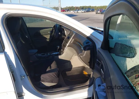 2015 Chevrolet Malibu Ls z USA, uszkodzony, nr VIN 1G11B5SL9FF297660